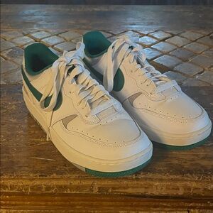 Nike  White and green Sneakers